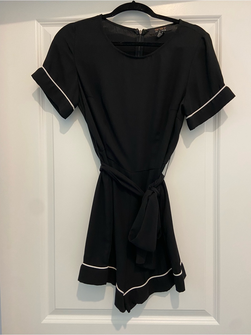 Forever 21 Black Short-Sleeve Tie-Waist Romper with White Piping